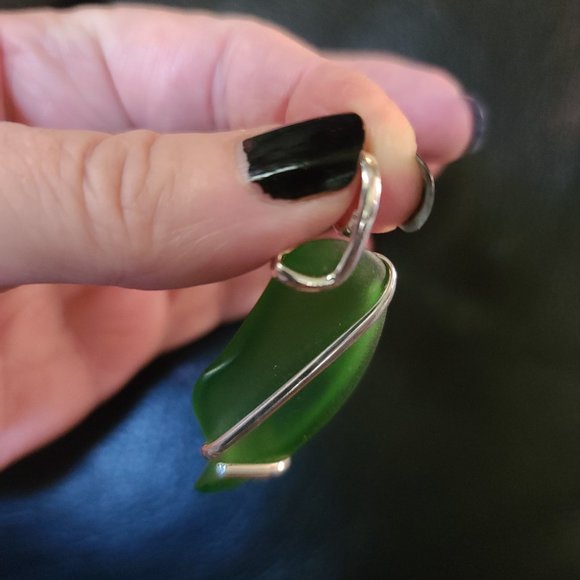 Mediterranean green sea glass pendant from Greece - Picture 4 of 7